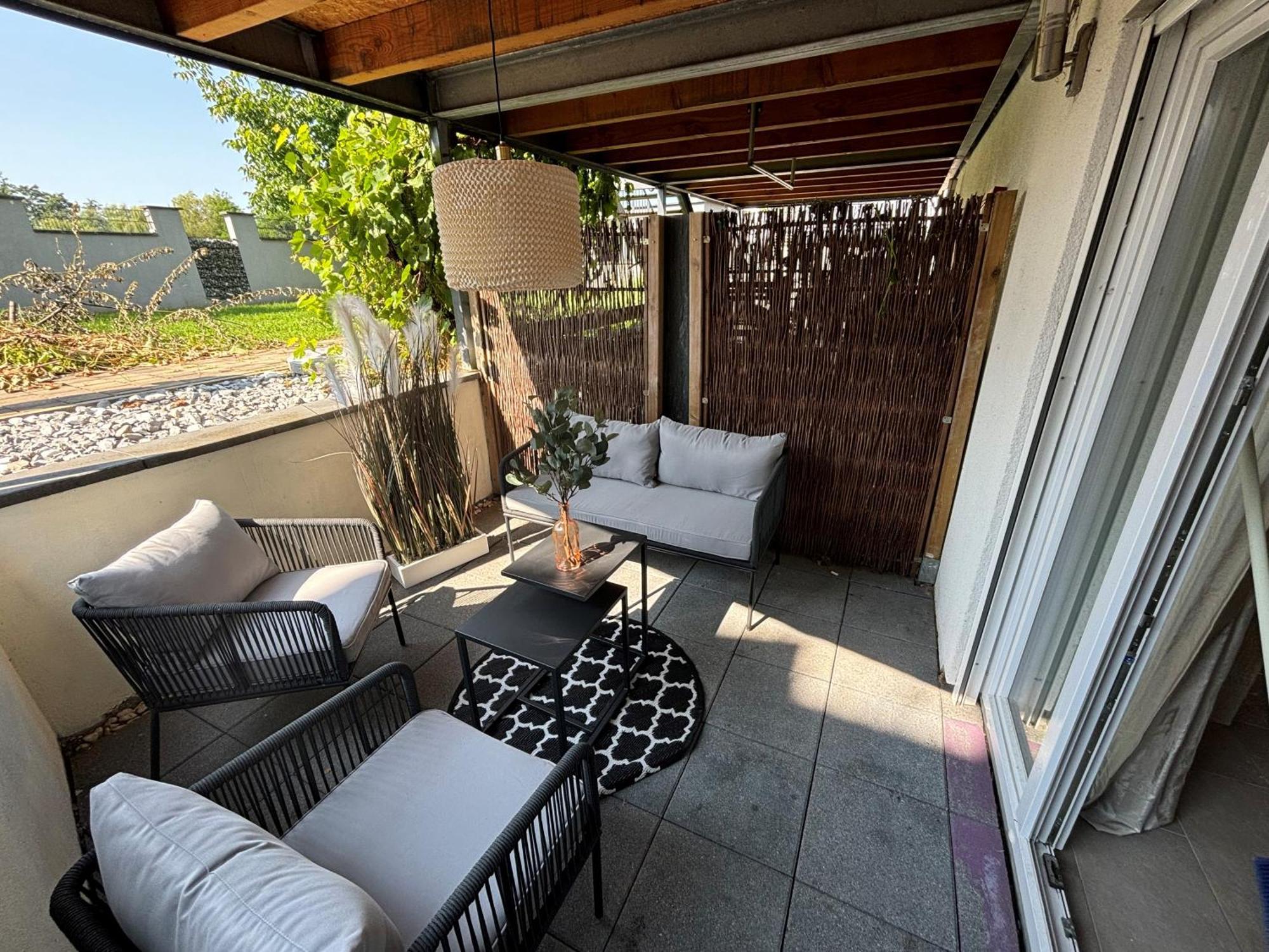 Blossom Apartment Garden View - Klimatisiert Friedrichshafen Exterior photo